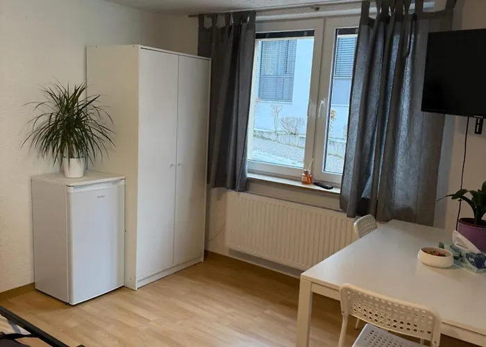 Nest-unterkunft بيت شباب